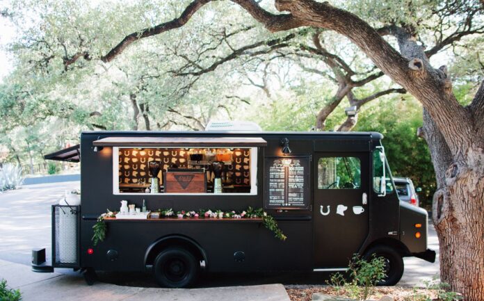 Coffee Truck vs. Coffee Shop: Which is the Better Choice for You?